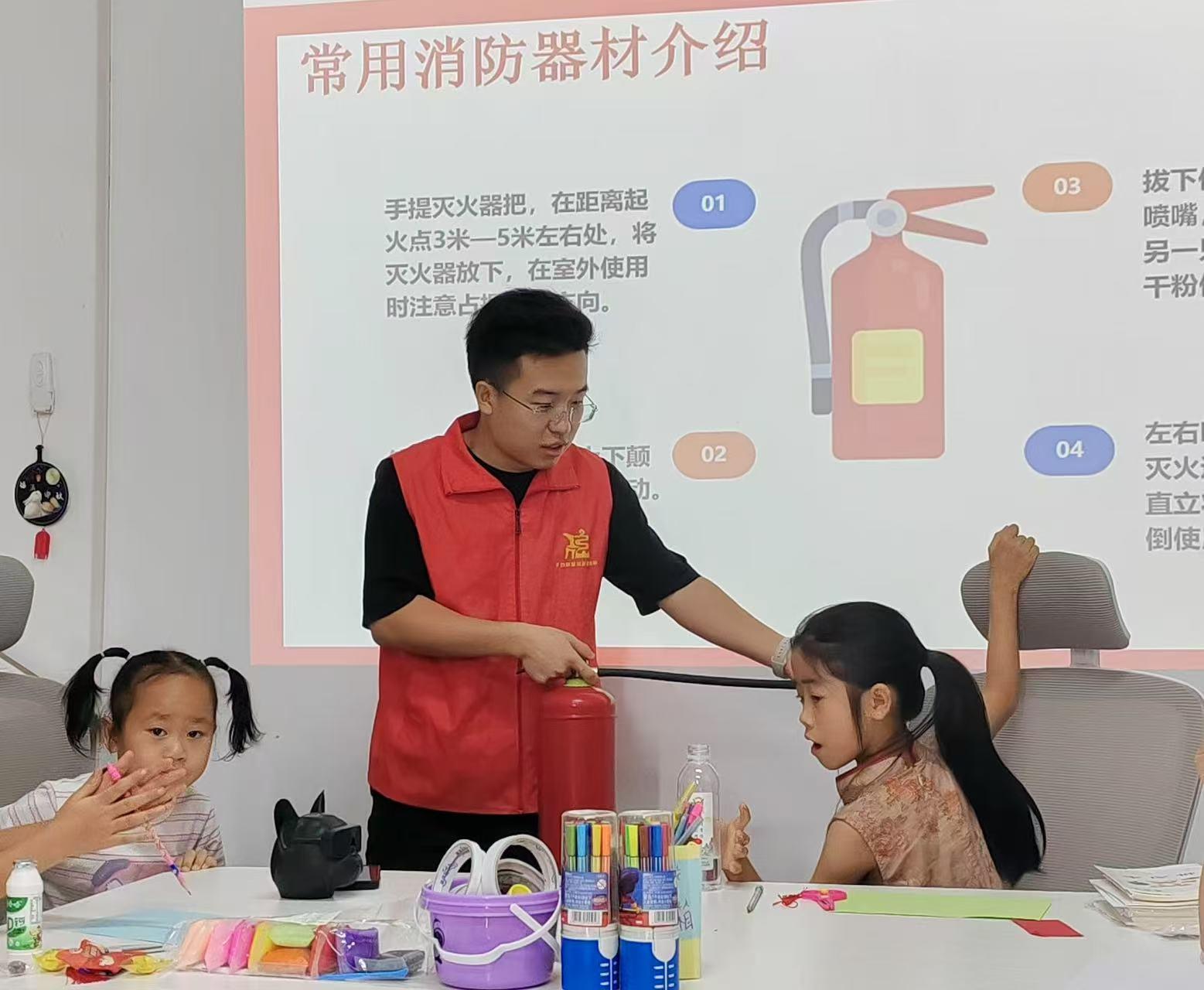曹璟琦.jpg