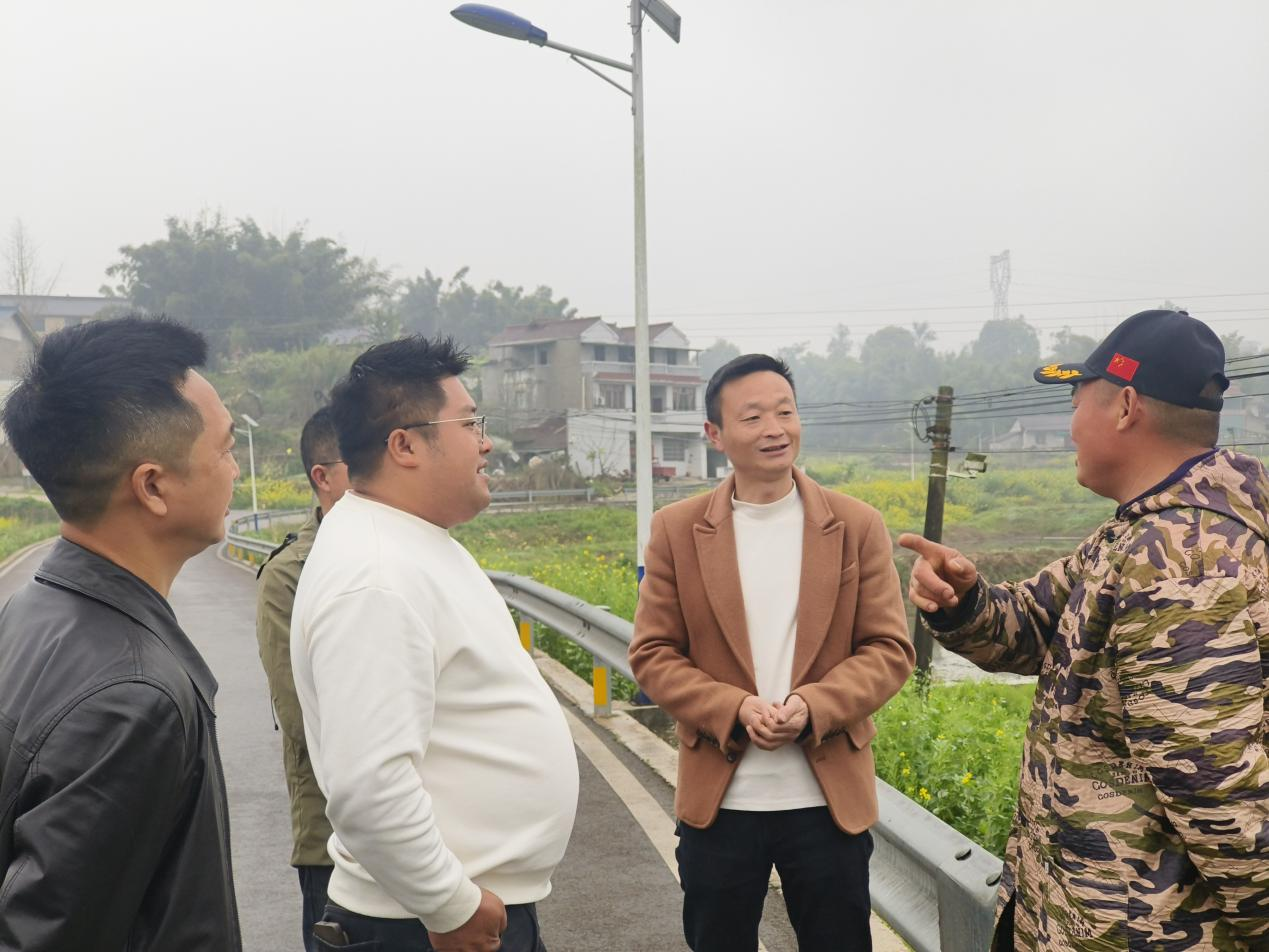 0953476719661524.png 共话产业发展 助力乡村振兴.png